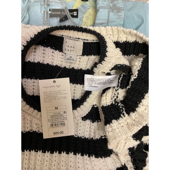 A New Day Black & White Stripe Knit Tank Top Sleeveless Lightweight Size L - Picture 5 of 5